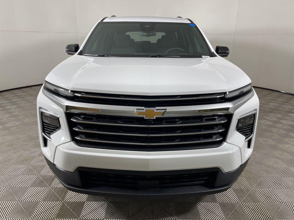 new 2025 Chevrolet Traverse car, priced at $45,642