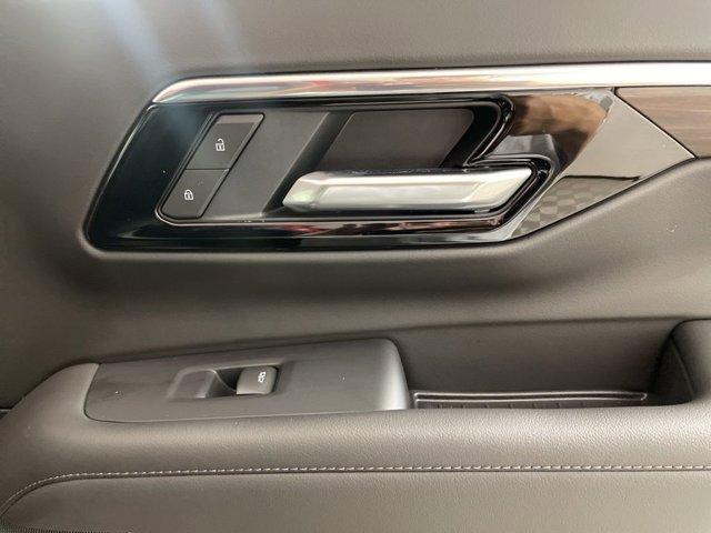 new 2025 Chevrolet Suburban car, priced at $71,939