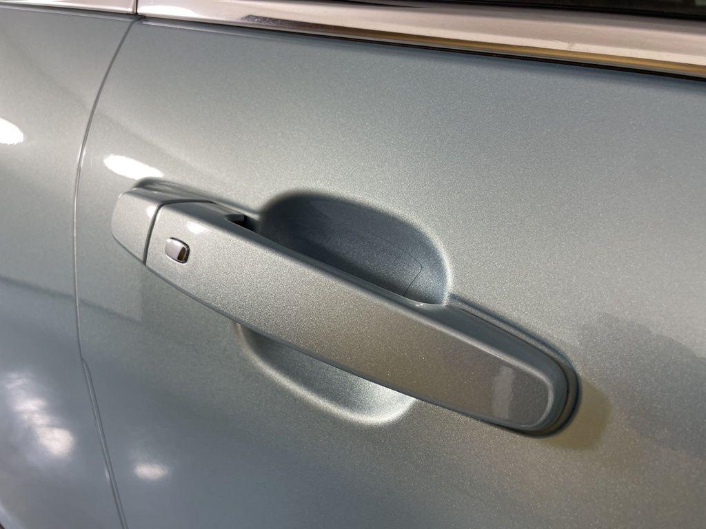 used 2022 Chevrolet Equinox car, priced at $22,300
