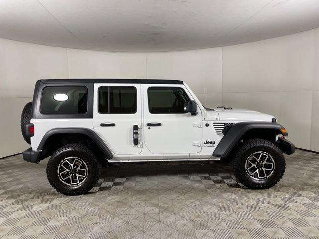 used 2022 Jeep Wrangler Unlimited car, priced at $32,200