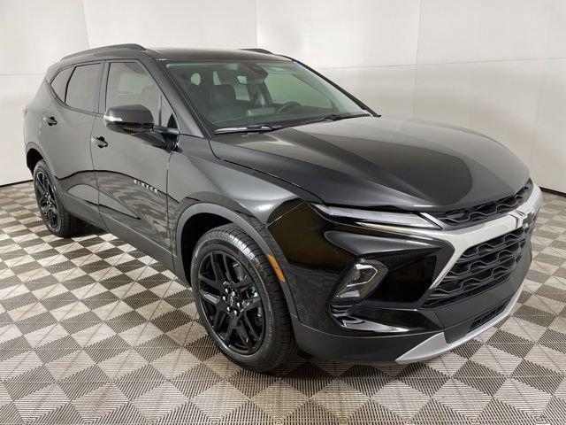 new 2025 Chevrolet Blazer car, priced at $40,130