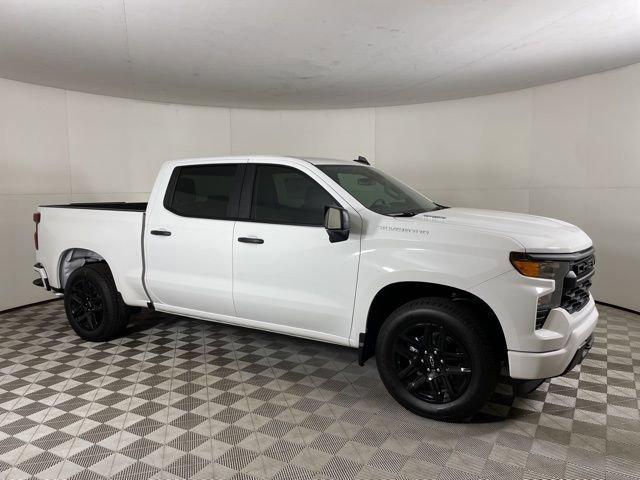 new 2025 Chevrolet Silverado 1500 car, priced at $38,640