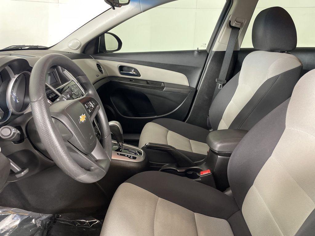 used 2014 Chevrolet Cruze car, priced at $7,200