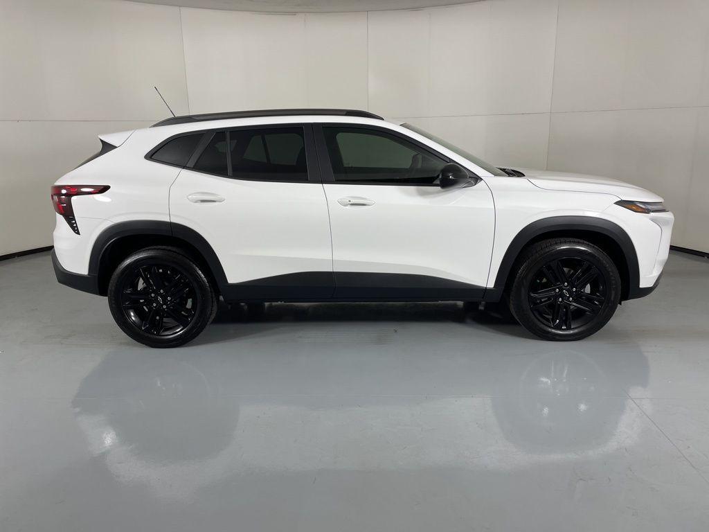 used 2025 Chevrolet Trax car, priced at $26,000