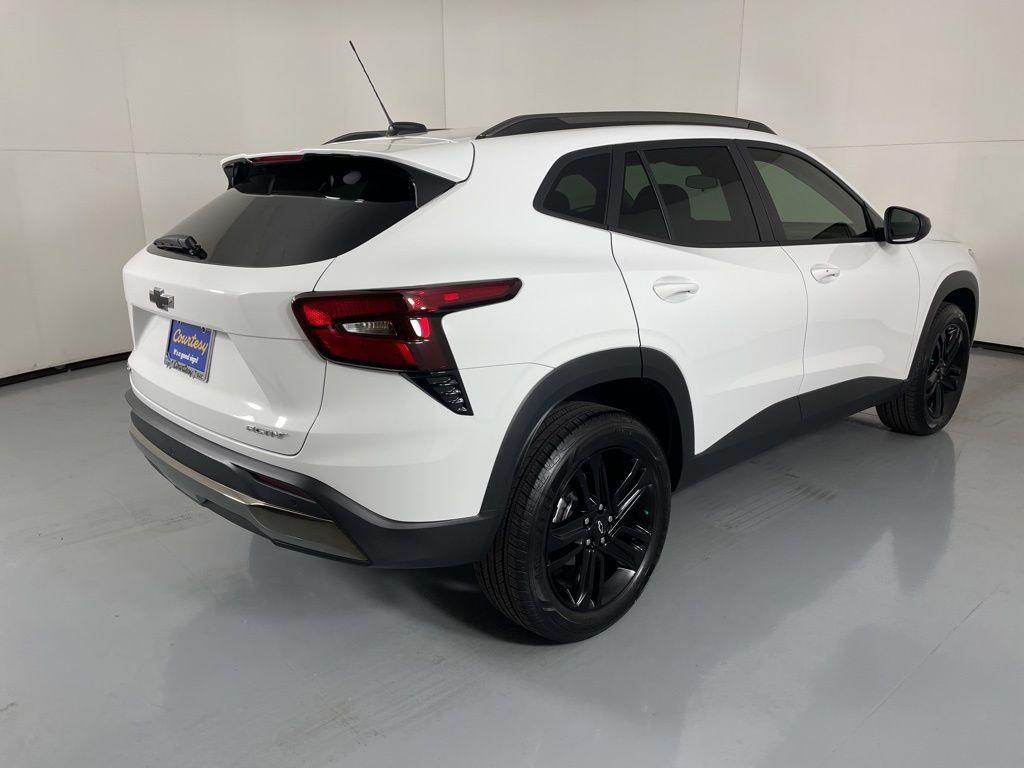 used 2025 Chevrolet Trax car, priced at $26,000