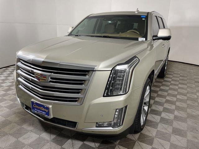 used 2016 Cadillac Escalade car, priced at $27,900