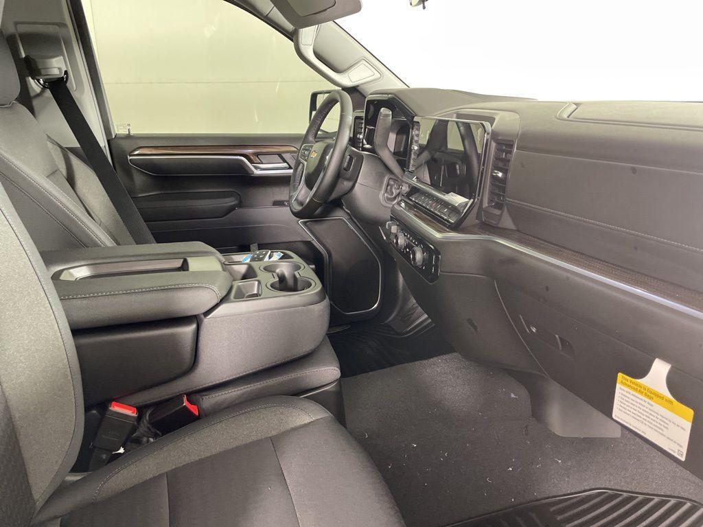 new 2026 Chevrolet Silverado 1500 car, priced at $45,044