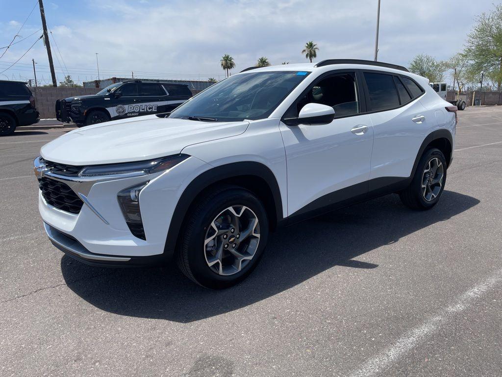new 2025 Chevrolet Trax car, priced at $22,735