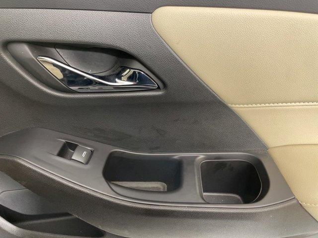 used 2023 Chevrolet Traverse car, priced at $23,300