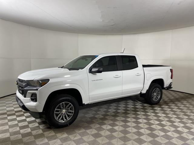 new 2024 Chevrolet Colorado car, priced at $33,275