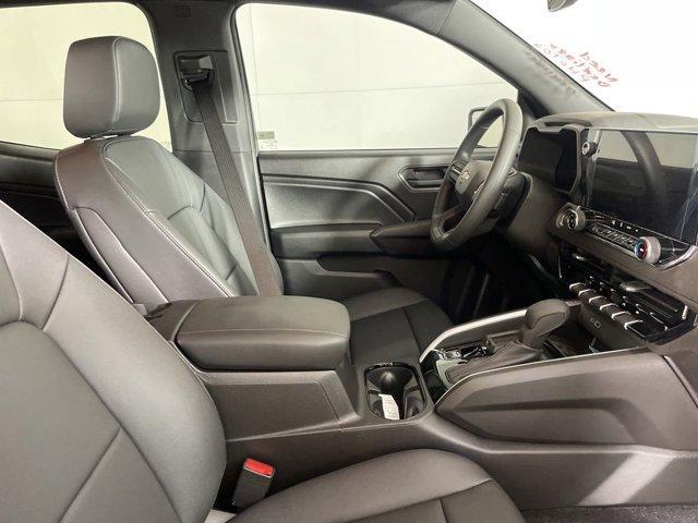 new 2025 Chevrolet Colorado car, priced at $31,615
