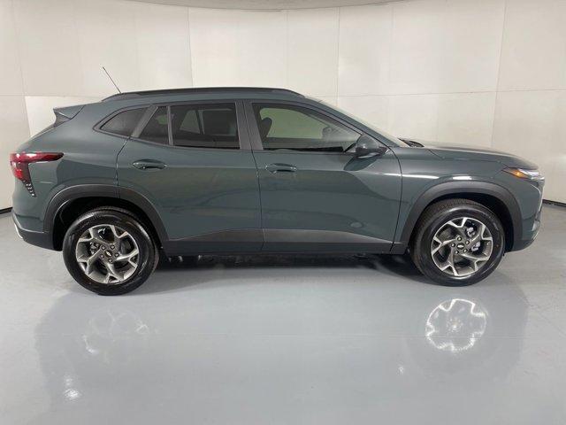 new 2025 Chevrolet Trax car, priced at $21,345