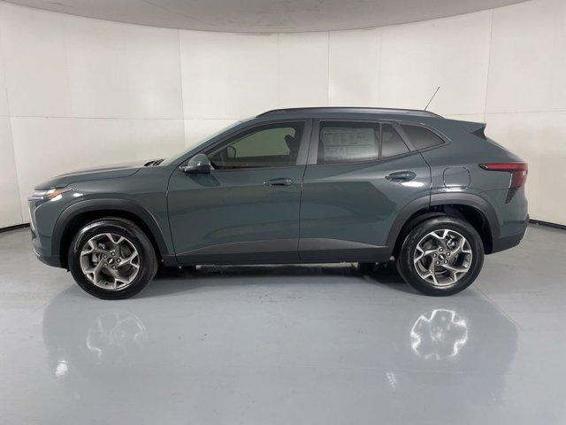 new 2025 Chevrolet Trax car, priced at $21,345