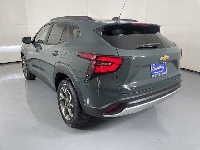 new 2025 Chevrolet Trax car, priced at $21,345