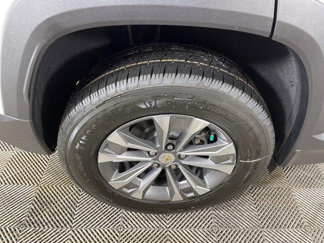 new 2026 Chevrolet Equinox car, priced at $32,045
