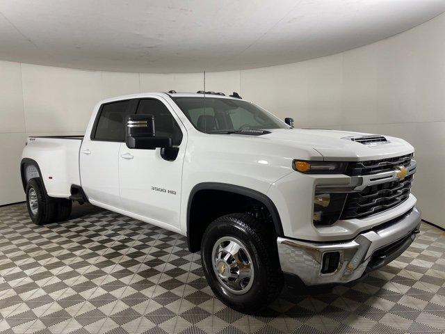 new 2025 Chevrolet Silverado 3500 car, priced at $68,075