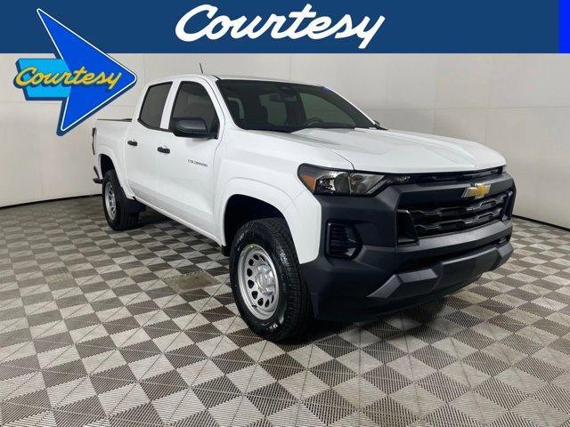 new 2025 Chevrolet Colorado car, priced at $29,995