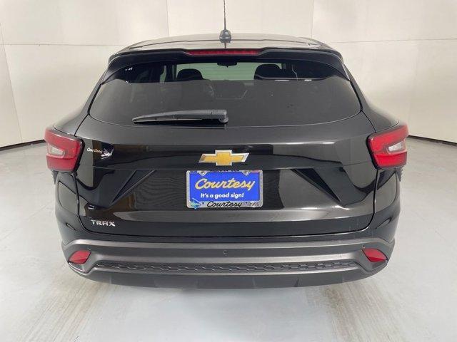 used 2024 Chevrolet Trax car, priced at $20,900