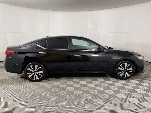 used 2022 Nissan Altima car, priced at $18,900