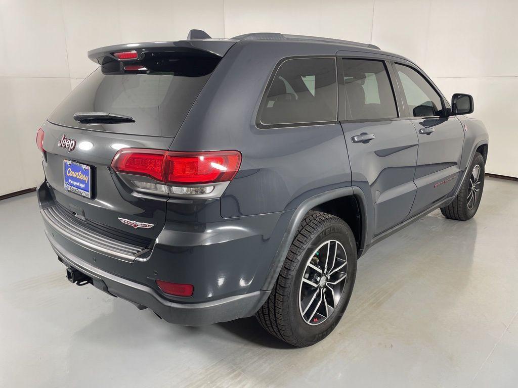 used 2017 Jeep Grand Cherokee car, priced at $15,700