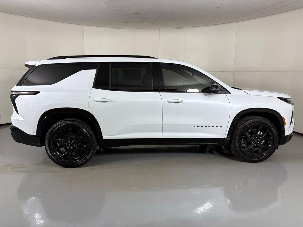 new 2026 Chevrolet Traverse car, priced at $60,014