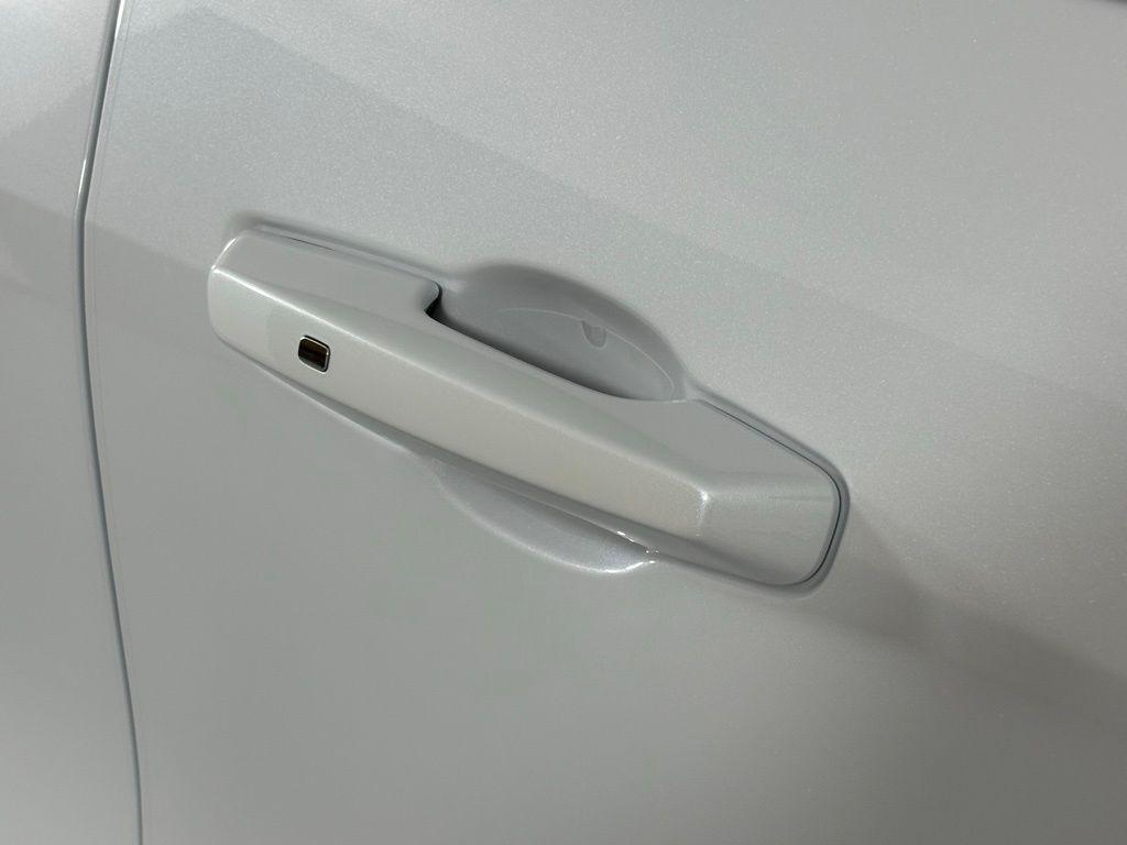 new 2026 Chevrolet Traverse car, priced at $60,014