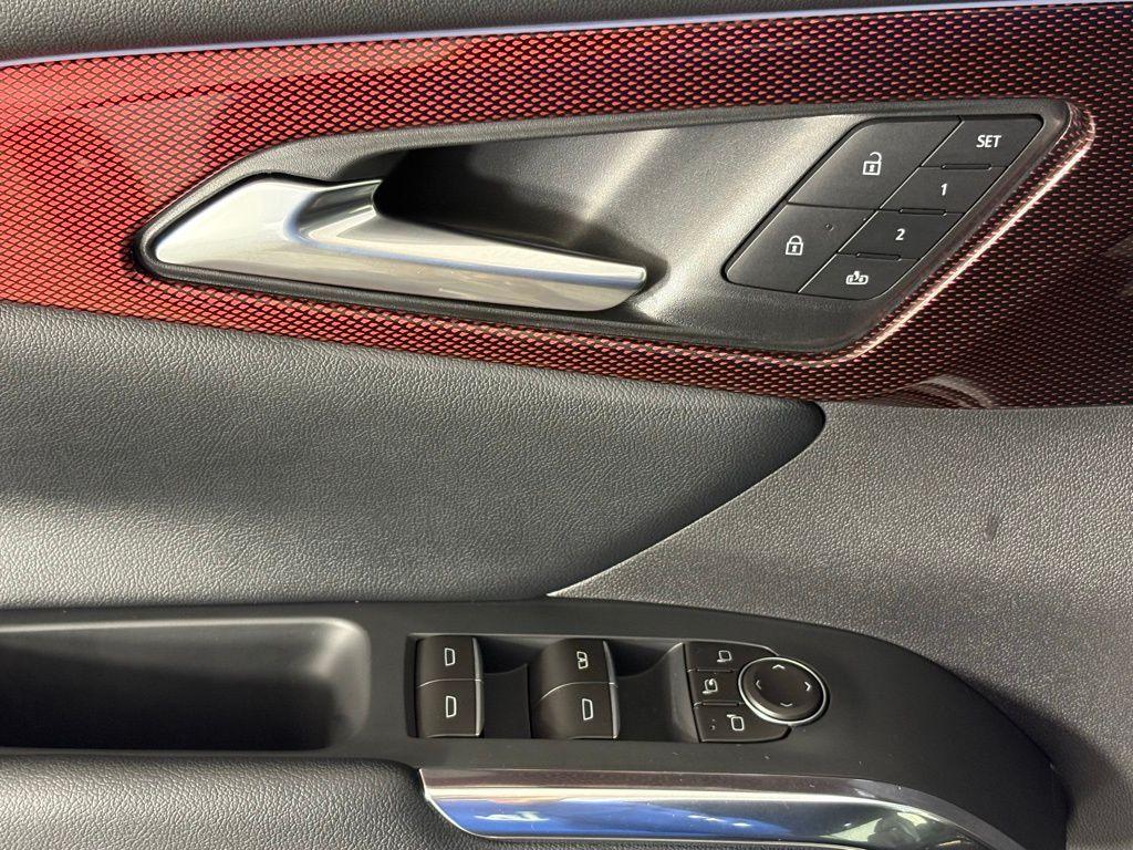 new 2026 Chevrolet Traverse car, priced at $60,014