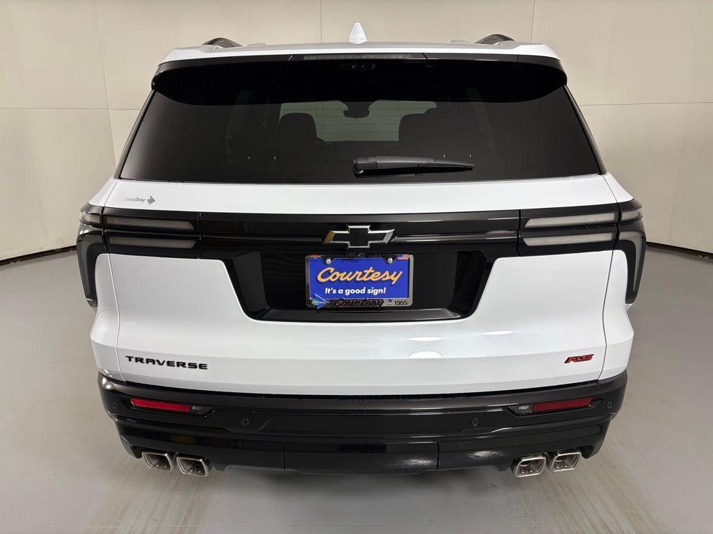 new 2026 Chevrolet Traverse car, priced at $60,014