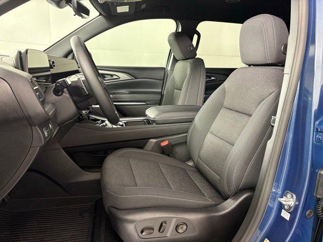 new 2026 Chevrolet Traverse car, priced at $42,439