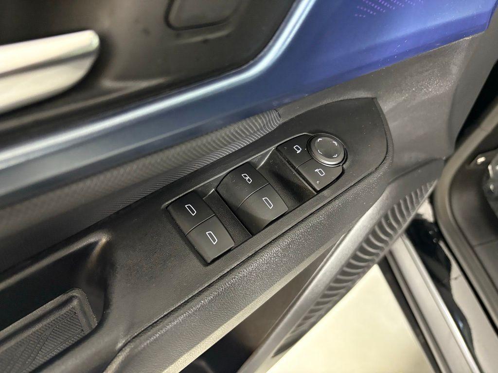 used 2025 Chevrolet Equinox EV car, priced at $25,500