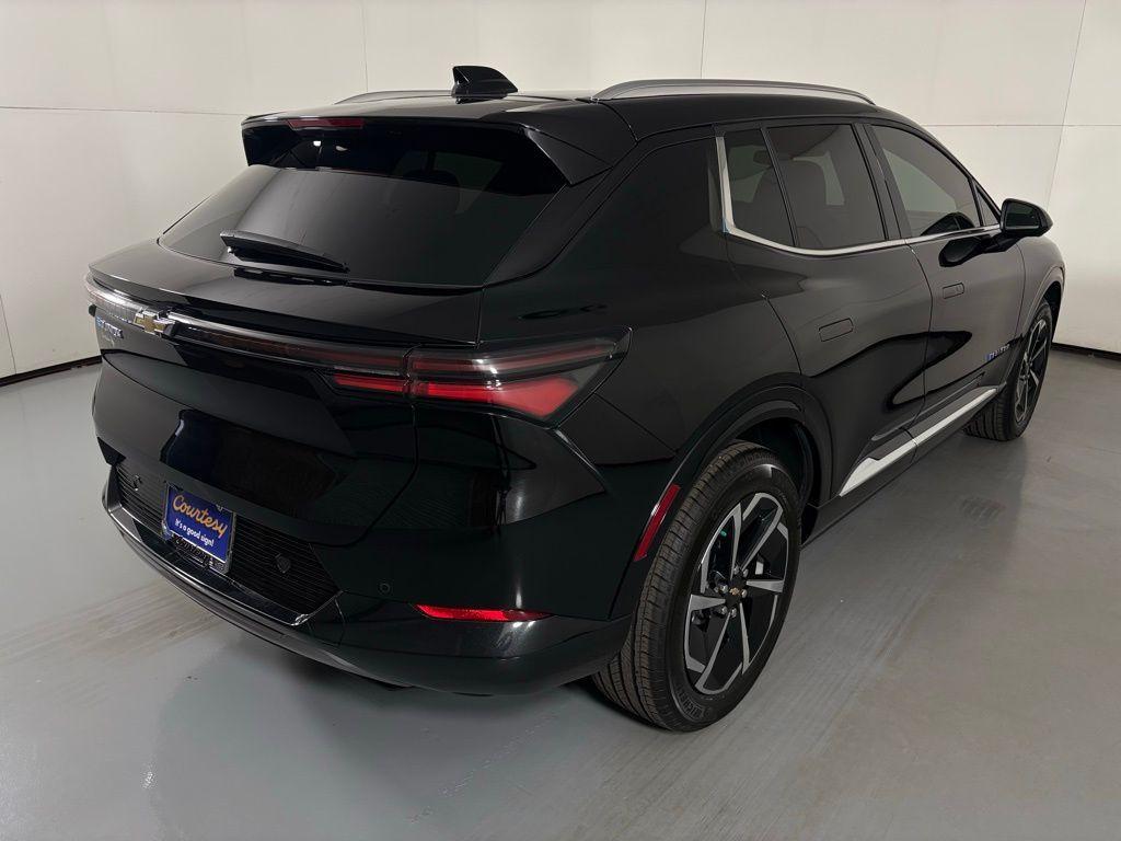 used 2025 Chevrolet Equinox EV car, priced at $25,500