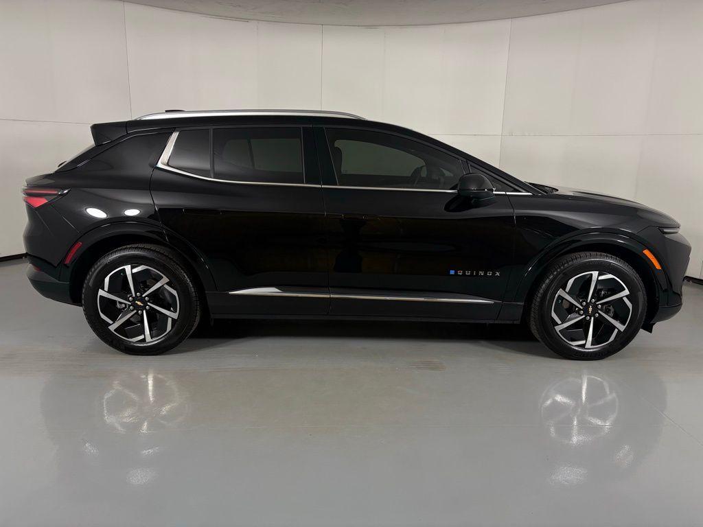 used 2025 Chevrolet Equinox EV car, priced at $25,500
