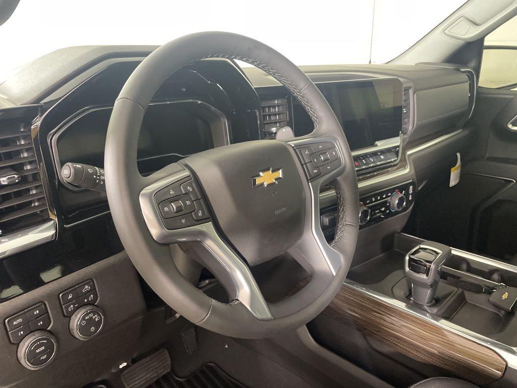 new 2025 Chevrolet Silverado 1500 car, priced at $51,195