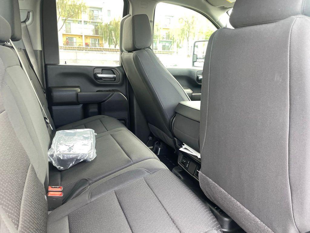 new 2025 Chevrolet Silverado 2500 car, priced at $58,999