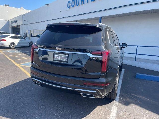 used 2022 Cadillac XT6 car, priced at $36,100