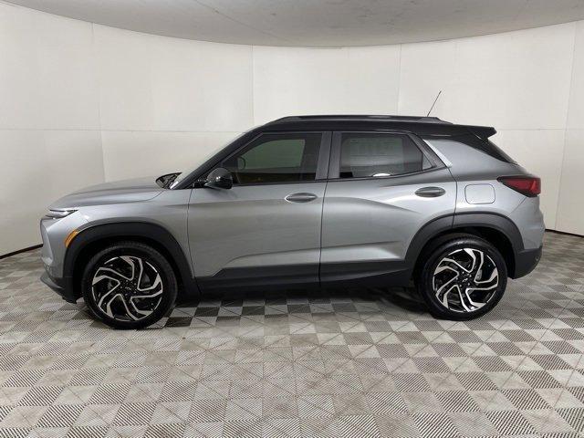 new 2025 Chevrolet TrailBlazer car, priced at $28,213