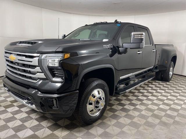 new 2025 Chevrolet Silverado 3500 car, priced at $87,480