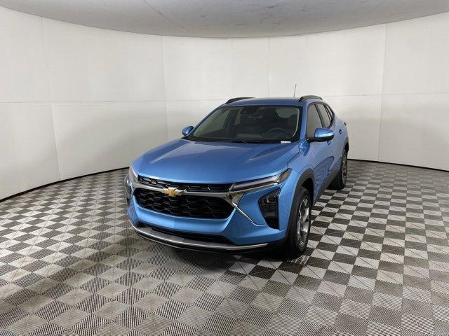 new 2025 Chevrolet Trax car, priced at $24,955