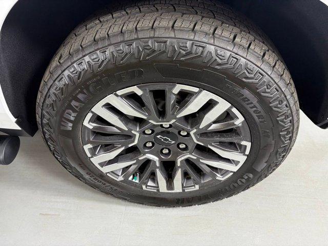 new 2026 Chevrolet Suburban car, priced at $78,519