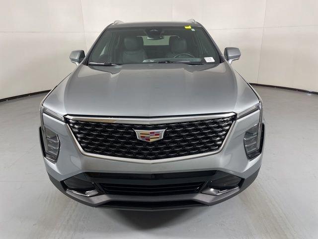 used 2025 Cadillac XT4 car, priced at $40,800