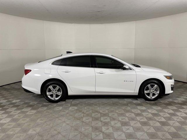 new 2025 Chevrolet Malibu car, priced at $23,995