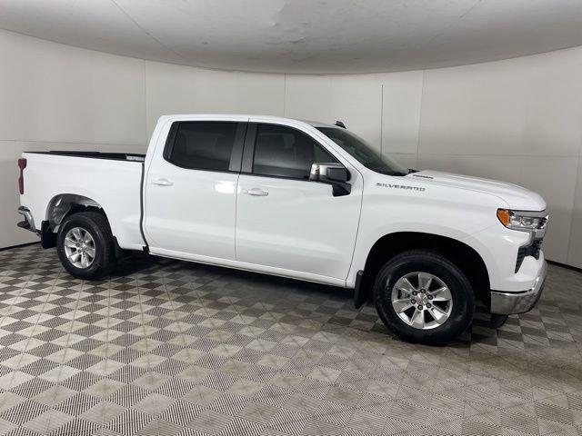 new 2025 Chevrolet Silverado 1500 car, priced at $43,895