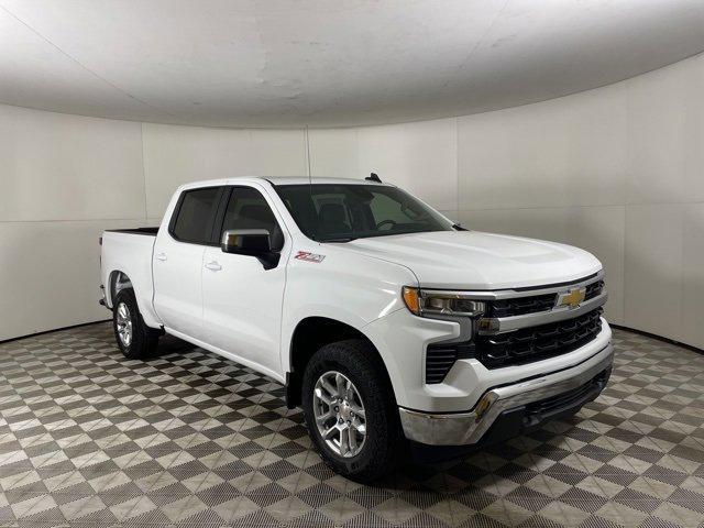 new 2025 Chevrolet Silverado 1500 car, priced at $52,640