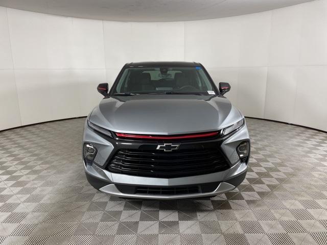 new 2025 Chevrolet Blazer car, priced at $38,014