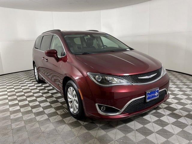used 2017 Chrysler Pacifica car, priced at $18,200