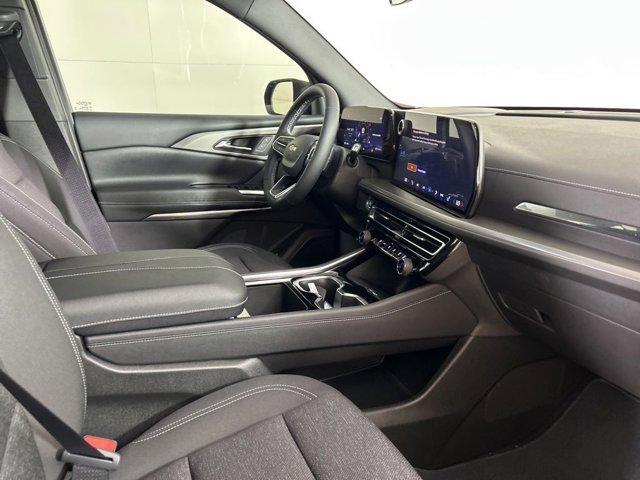 new 2025 Chevrolet Traverse car, priced at $41,806