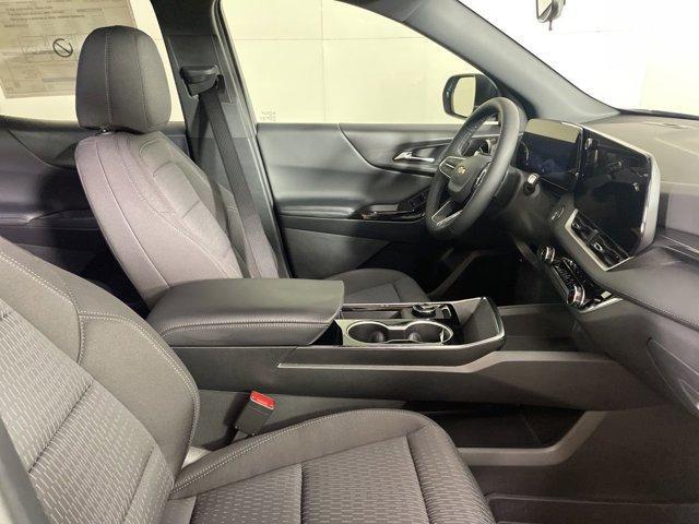 new 2026 Chevrolet Equinox car, priced at $27,059