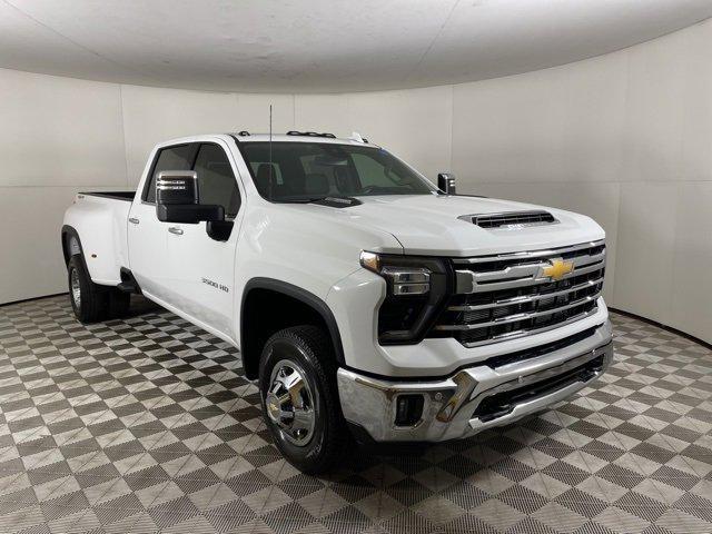 new 2025 Chevrolet Silverado 3500 car, priced at $79,635