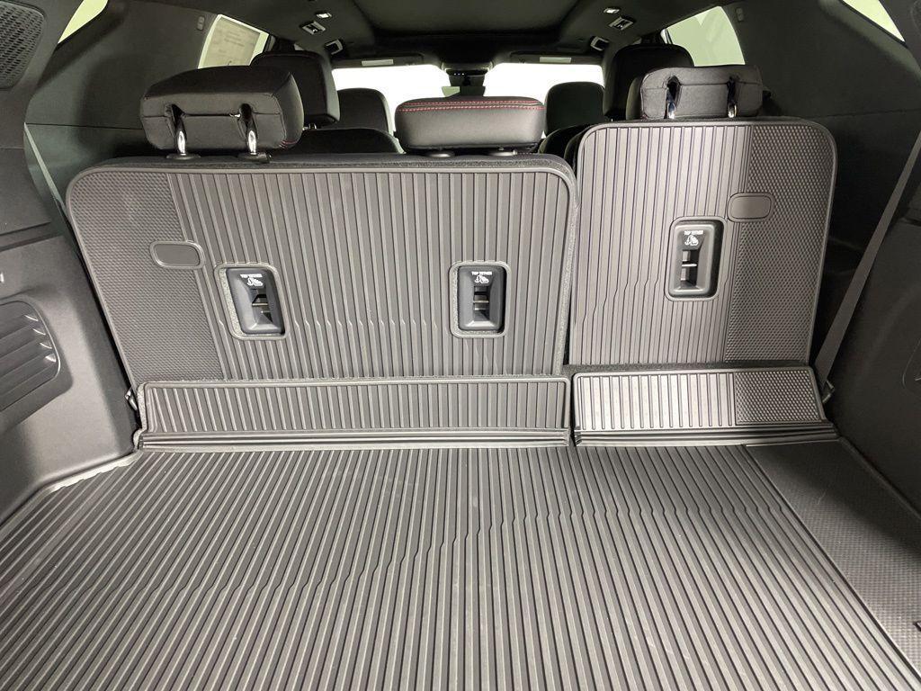 new 2026 Chevrolet Traverse car, priced at $47,939