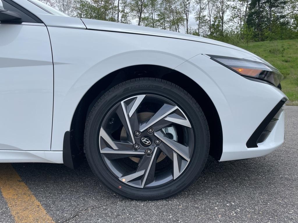 new 2025 Hyundai ELANTRA HEV car, priced at $30,235